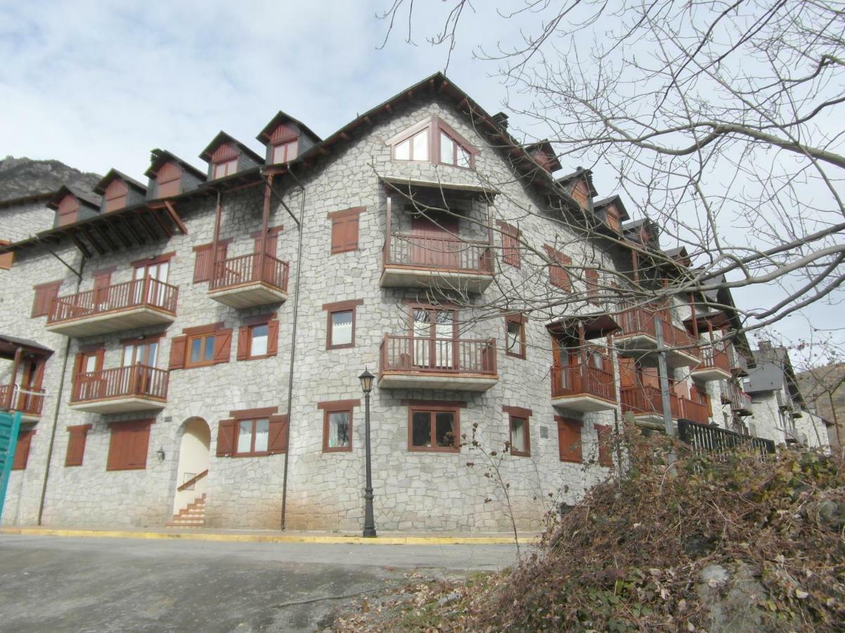 B18 - Edif Perramo - Villmor Apartment Benasque Luaran gambar