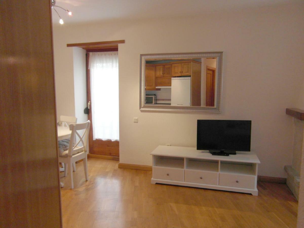 B18 - Edif Perramo - Villmor Apartment Benasque Luaran gambar